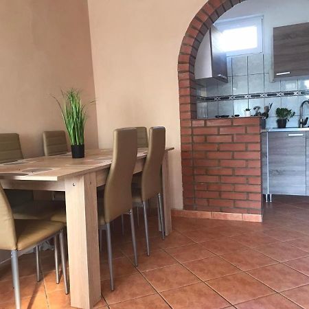 Apartamento Tahiti Apartman Hajdúszoboszló Exterior foto