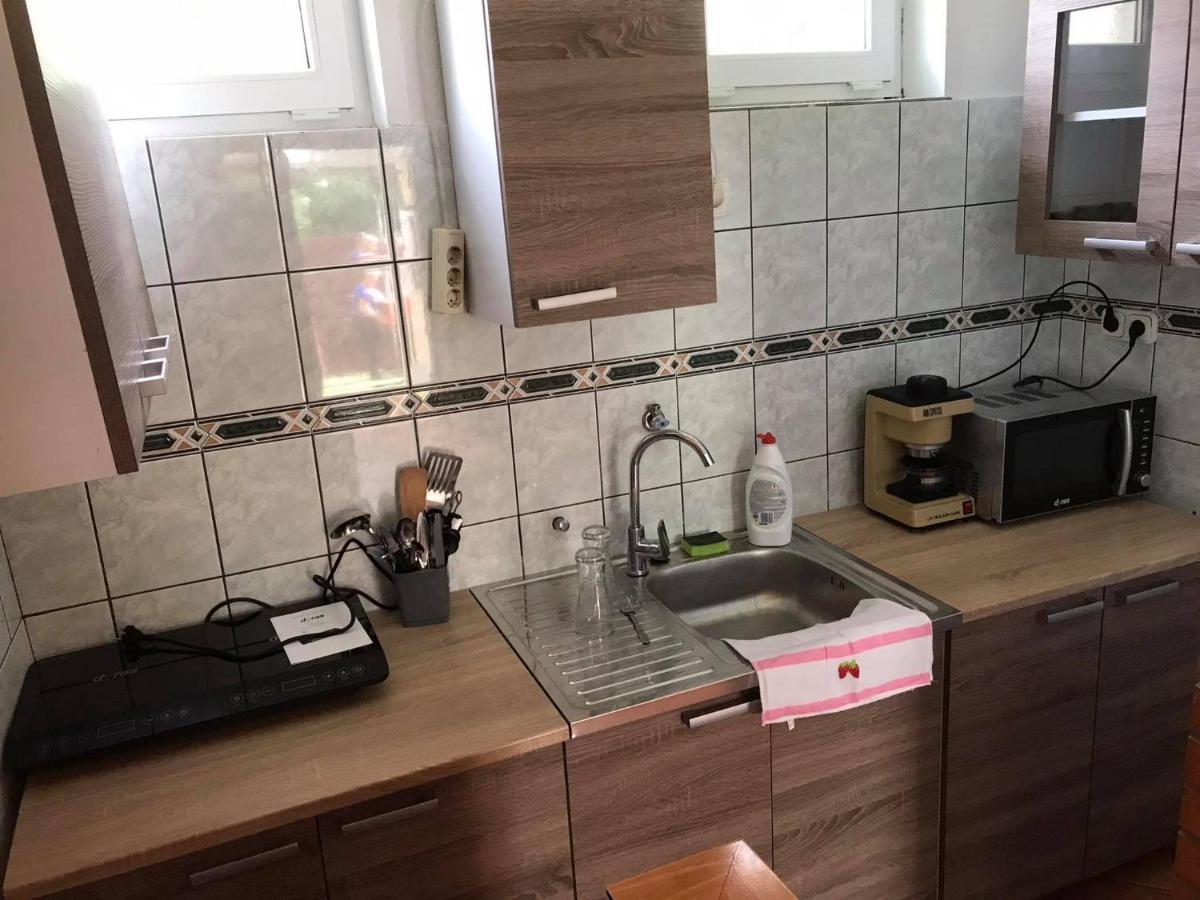 Apartamento Tahiti Apartman Hajdúszoboszló Exterior foto