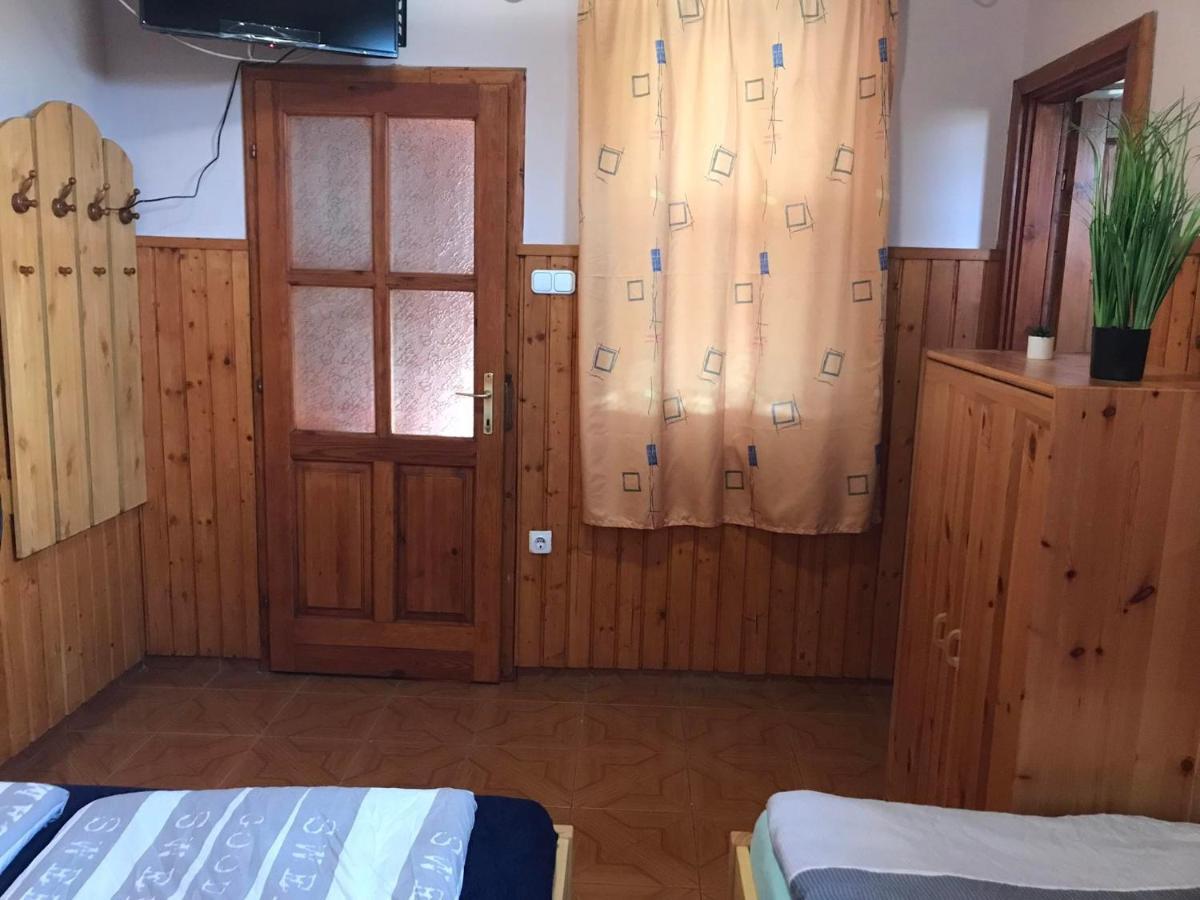 Apartamento Tahiti Apartman Hajdúszoboszló Exterior foto