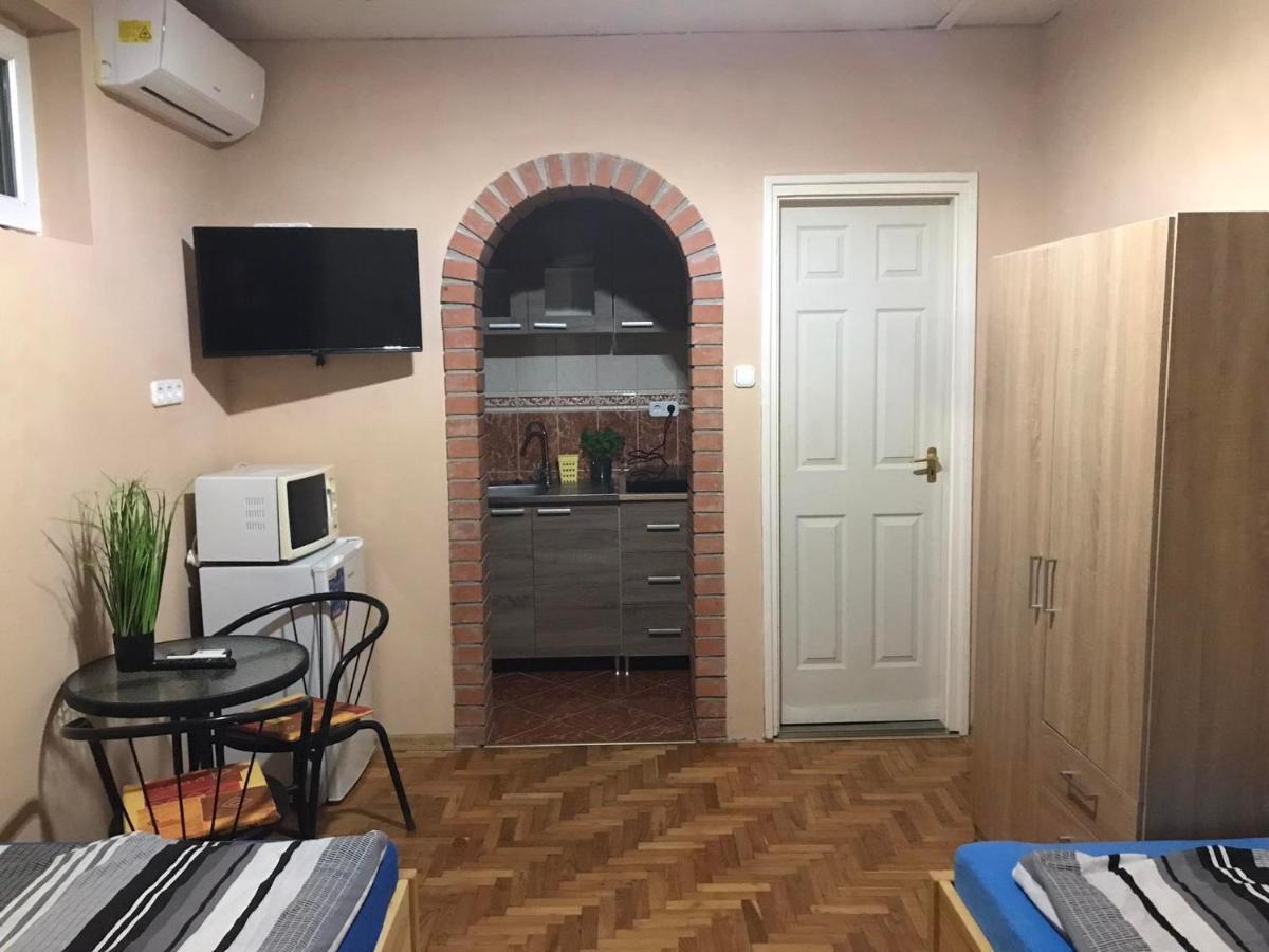 Apartamento Tahiti Apartman Hajdúszoboszló Exterior foto